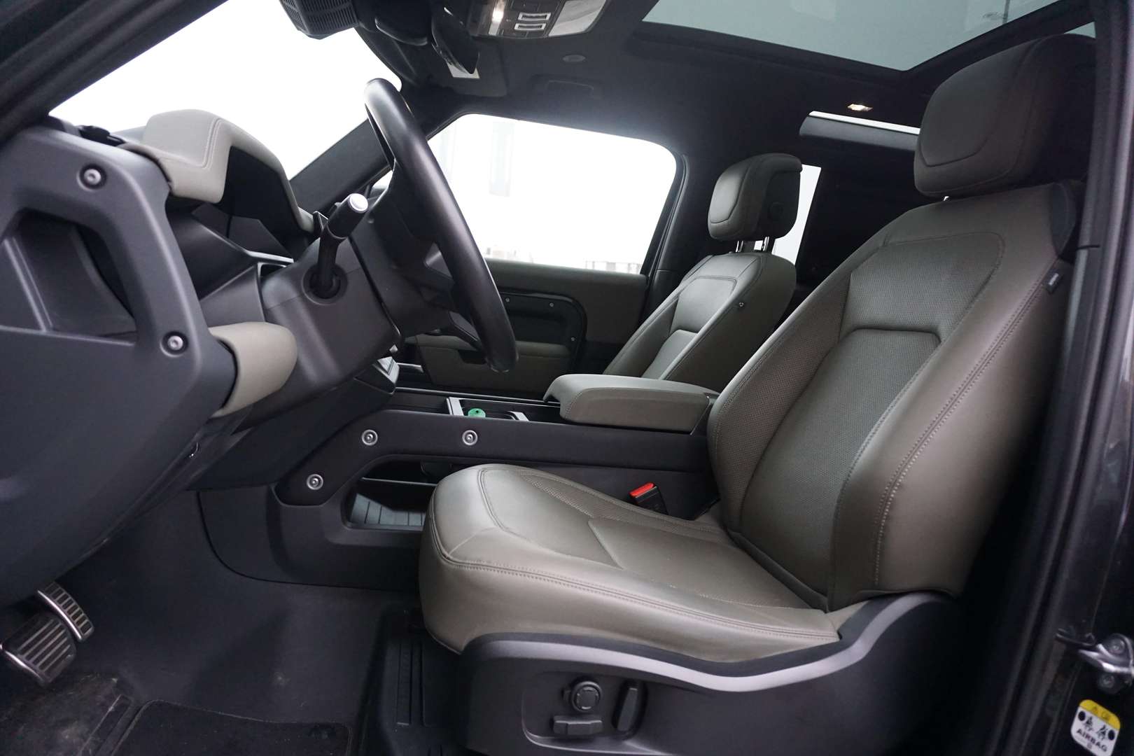 Land Rover Defender 90 D200 X-Dynamic HSE AWD Auto 23MY - 2022 - Joinsteer - #4