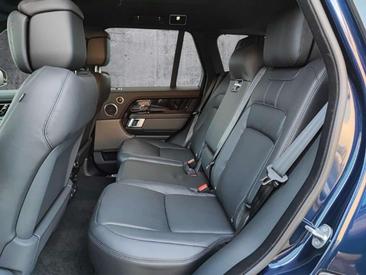 Land Rover Range Rover Vogue D350 Mild Hybrid — photo 9
