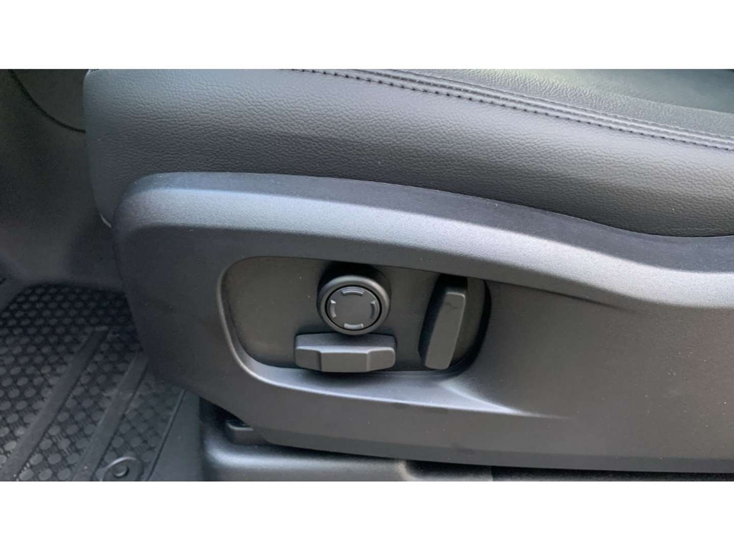 Land Rover Defender 90 D250 SE - 2023 - Joinsteer - #29