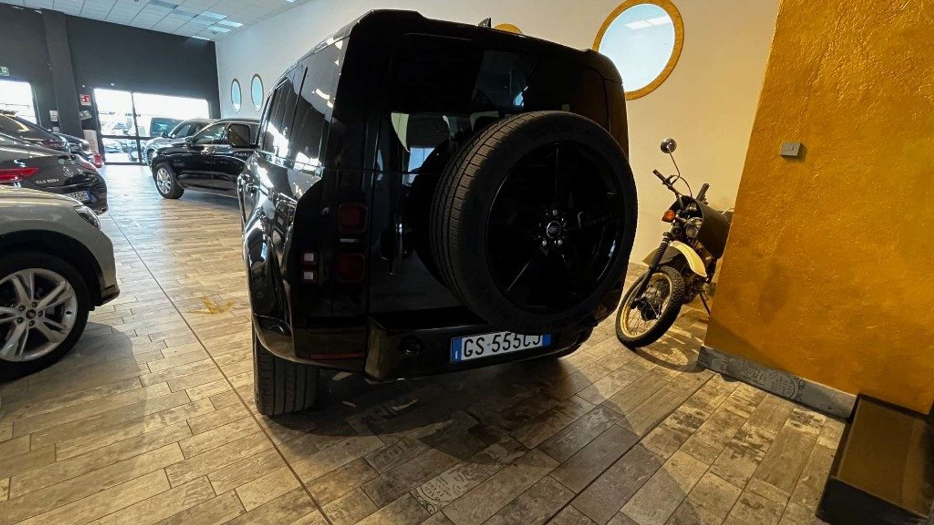 Land Rover Defender 110 X-Dynamic SE 3.0D I6 200 CV AWD Auto - 2024 - Joinsteer - #5