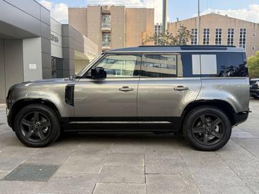 Land Rover Defender 110 3.0D L6 MHEV AWD X-Dynamic SE Aut. — photo 6