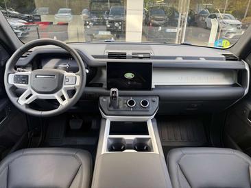 Land Rover Defender 110 3.0D L6 MHEV AWD X-Dynamic SE Aut. — photo 14
