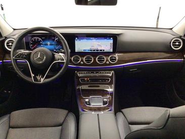 Mercedes Classe E 300 AMG Line — photo 8