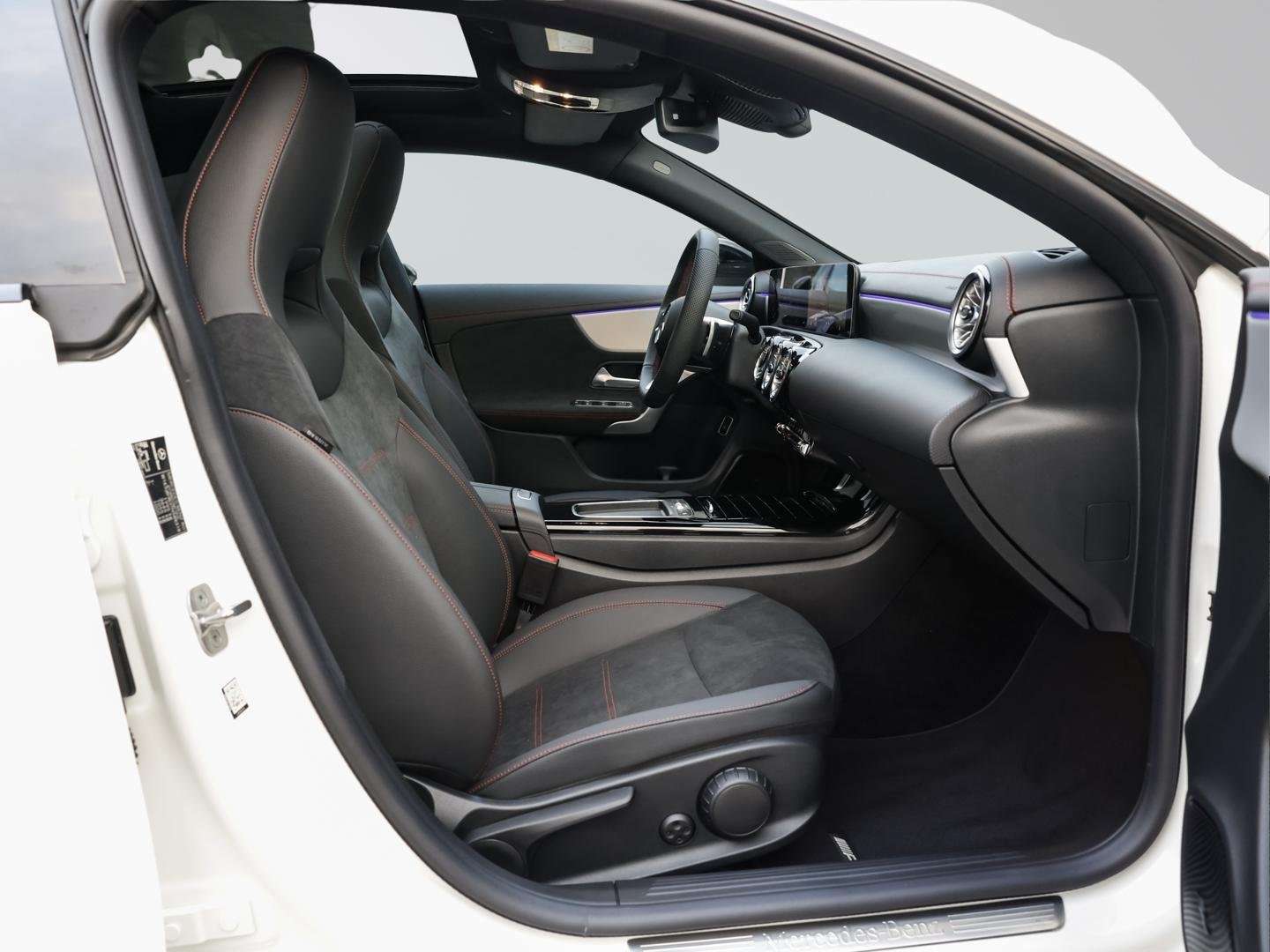 Mercedes CLA 200 200 AMG Line - 2025 - Joinsteer - #3