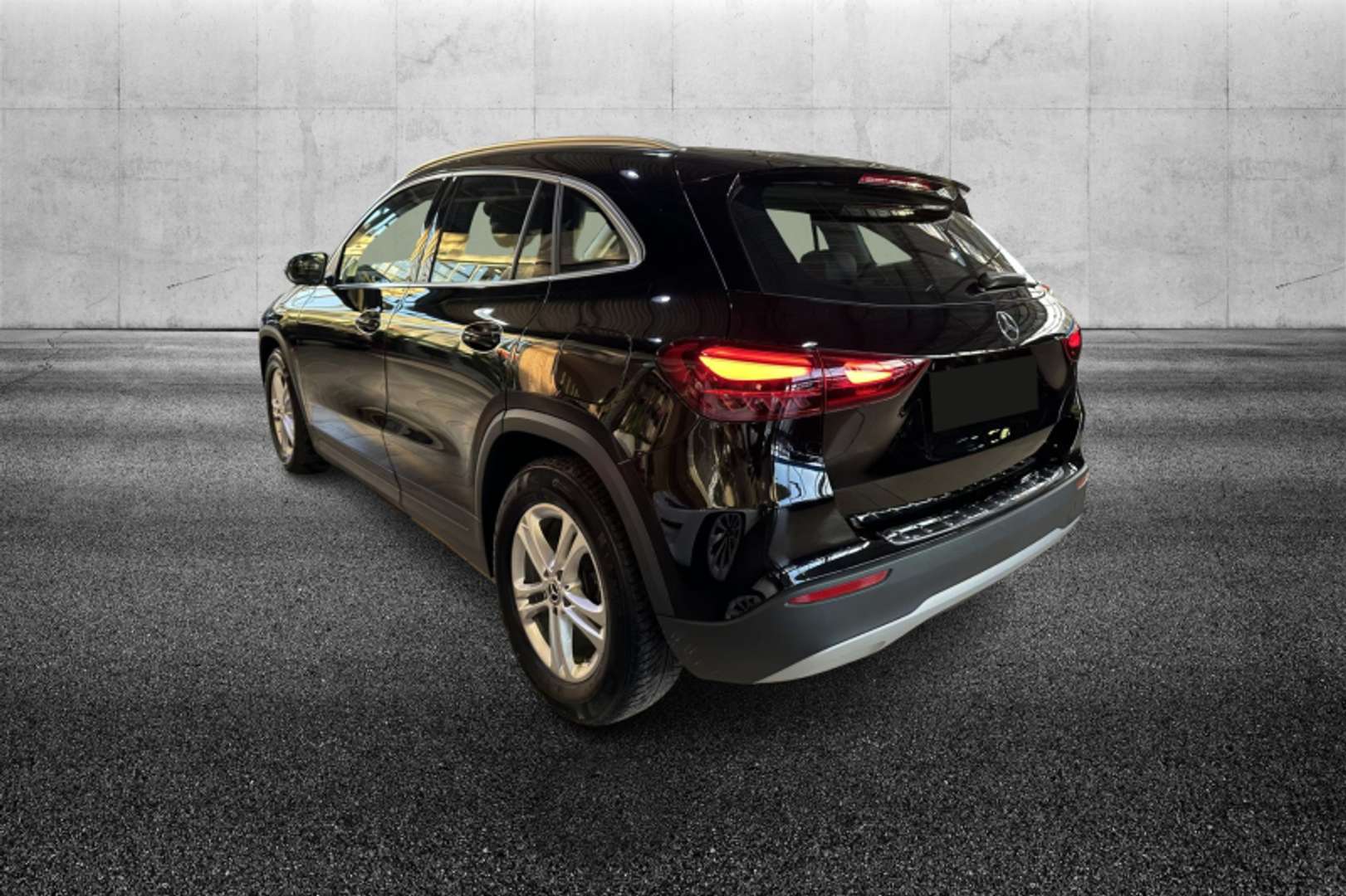 Mercedes GLA 180 Premium Plus - 2024 - Joinsteer - #4