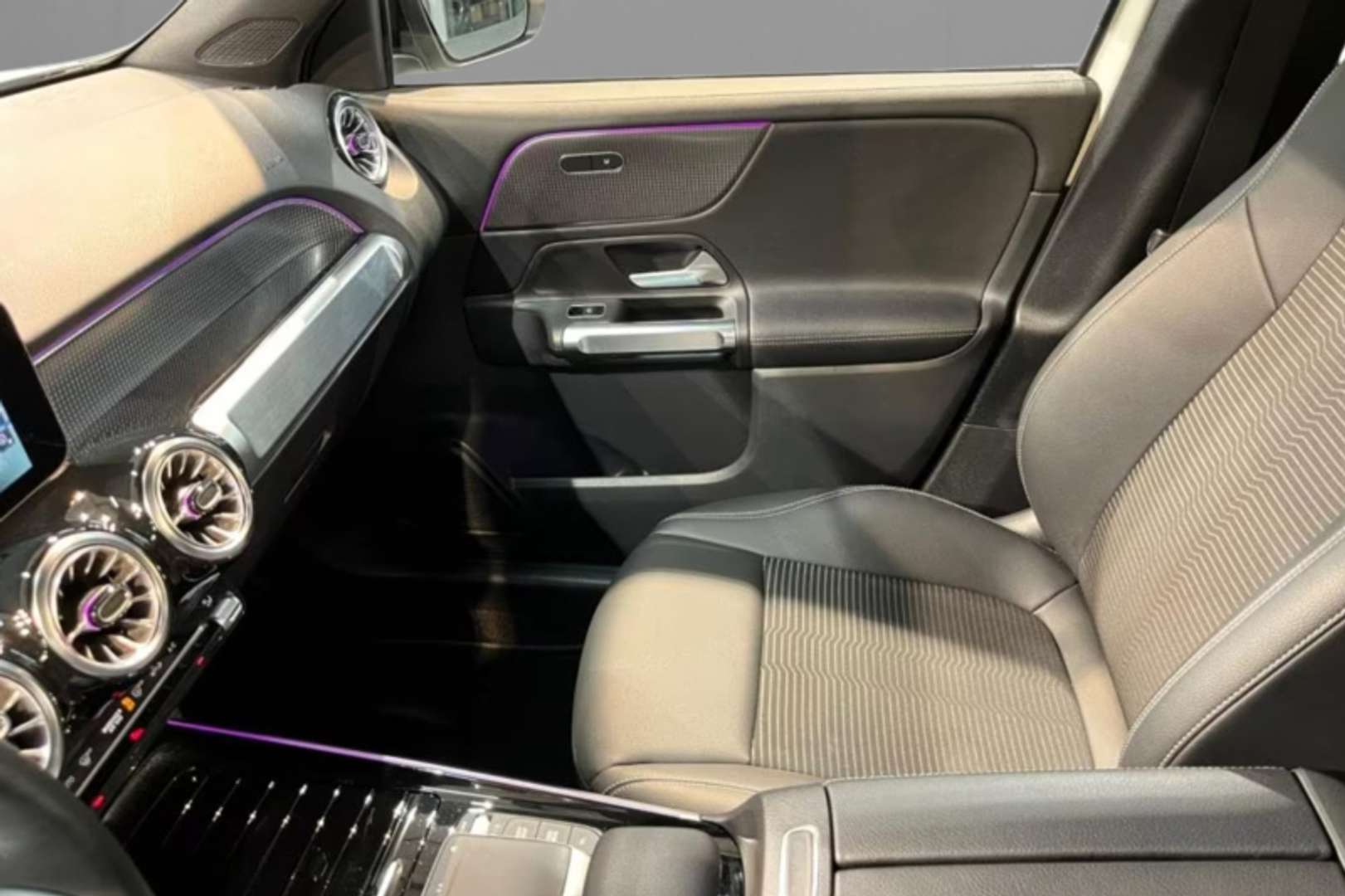 Mercedes GLB 220 Sport - 2022 - Joinsteer - #6