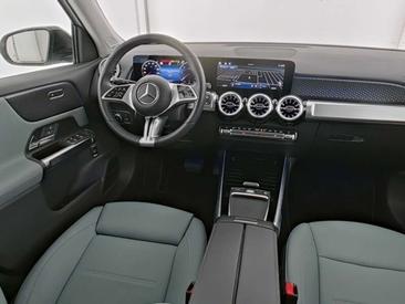 Mercedes GLB 220 Night Edition — photo 6