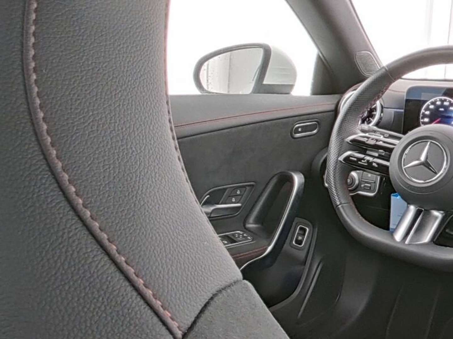 Mercedes CLA 200 200 - 2024 - Joinsteer - #4