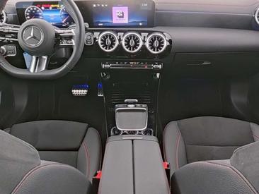 Mercedes CLA 200 200 — photo 5