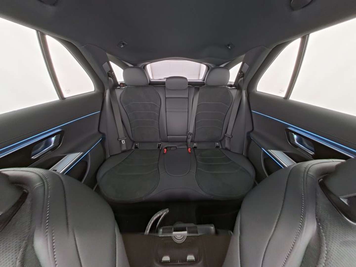 Mercedes Classe E Break 200 AMG Line - 2025 - Joinsteer - #4