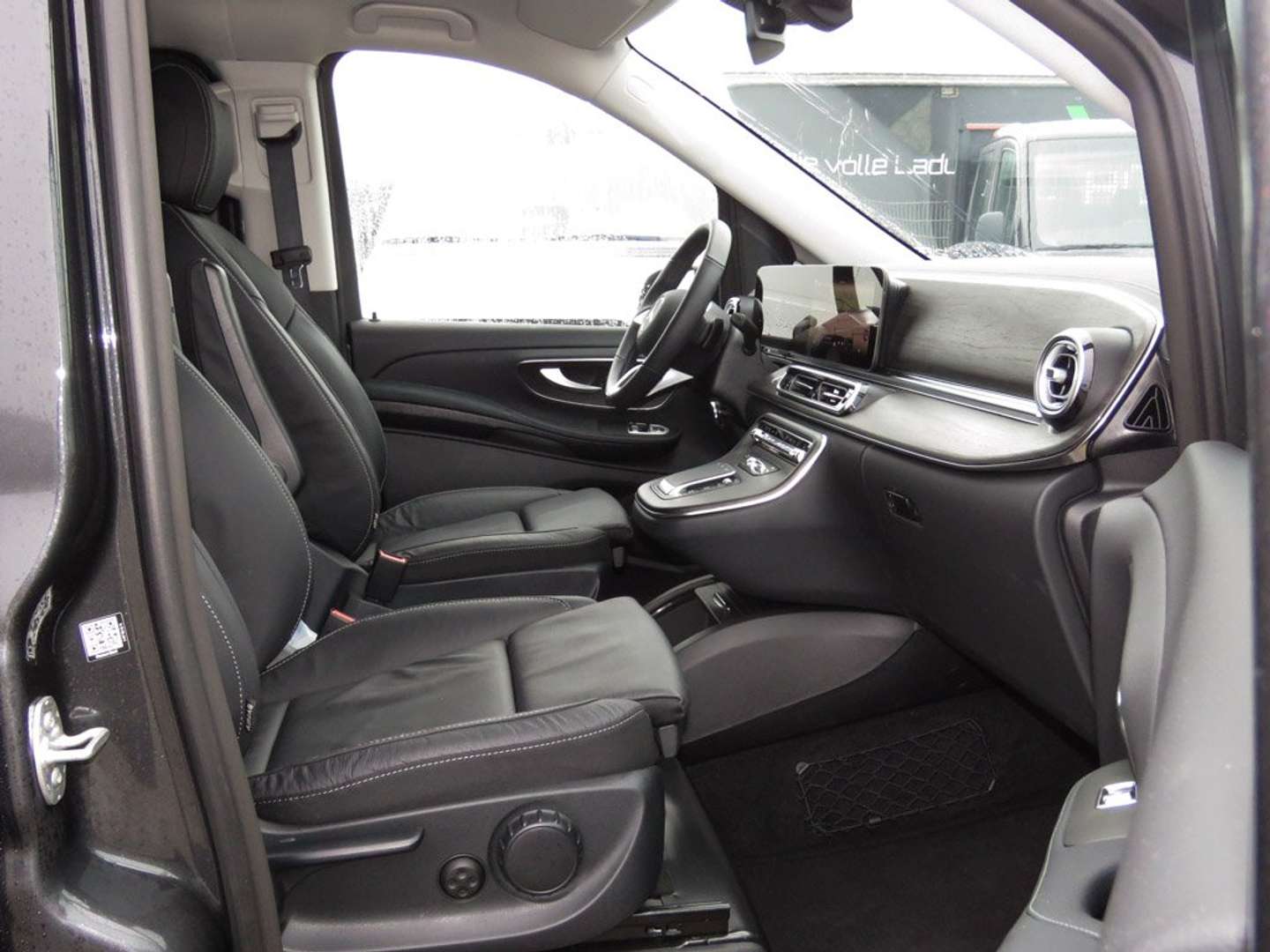 Mercedes EQV 300 Avantgarde - 2025 - Joinsteer - #7