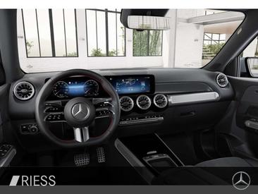 Mercedes GLB 200 — photo 9