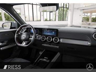 Mercedes GLB 200 — photo 12