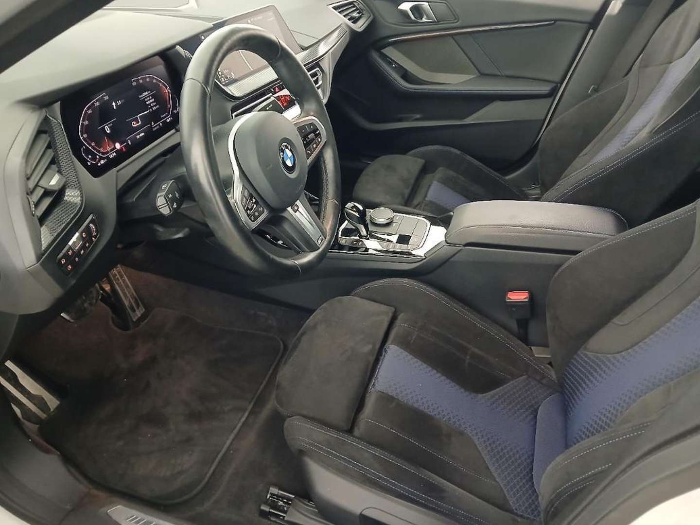 BMW 218i Gran Coupé M Sport 218i - 2024 - Joinsteer - #4