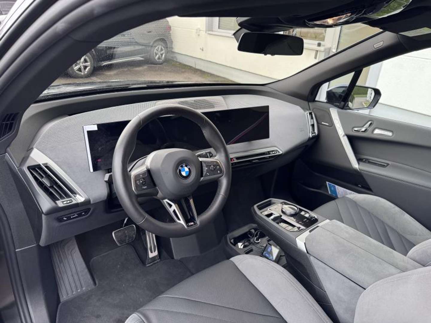 BMW IX M Sport XDrive45 - 2025 - Joinsteer - #5