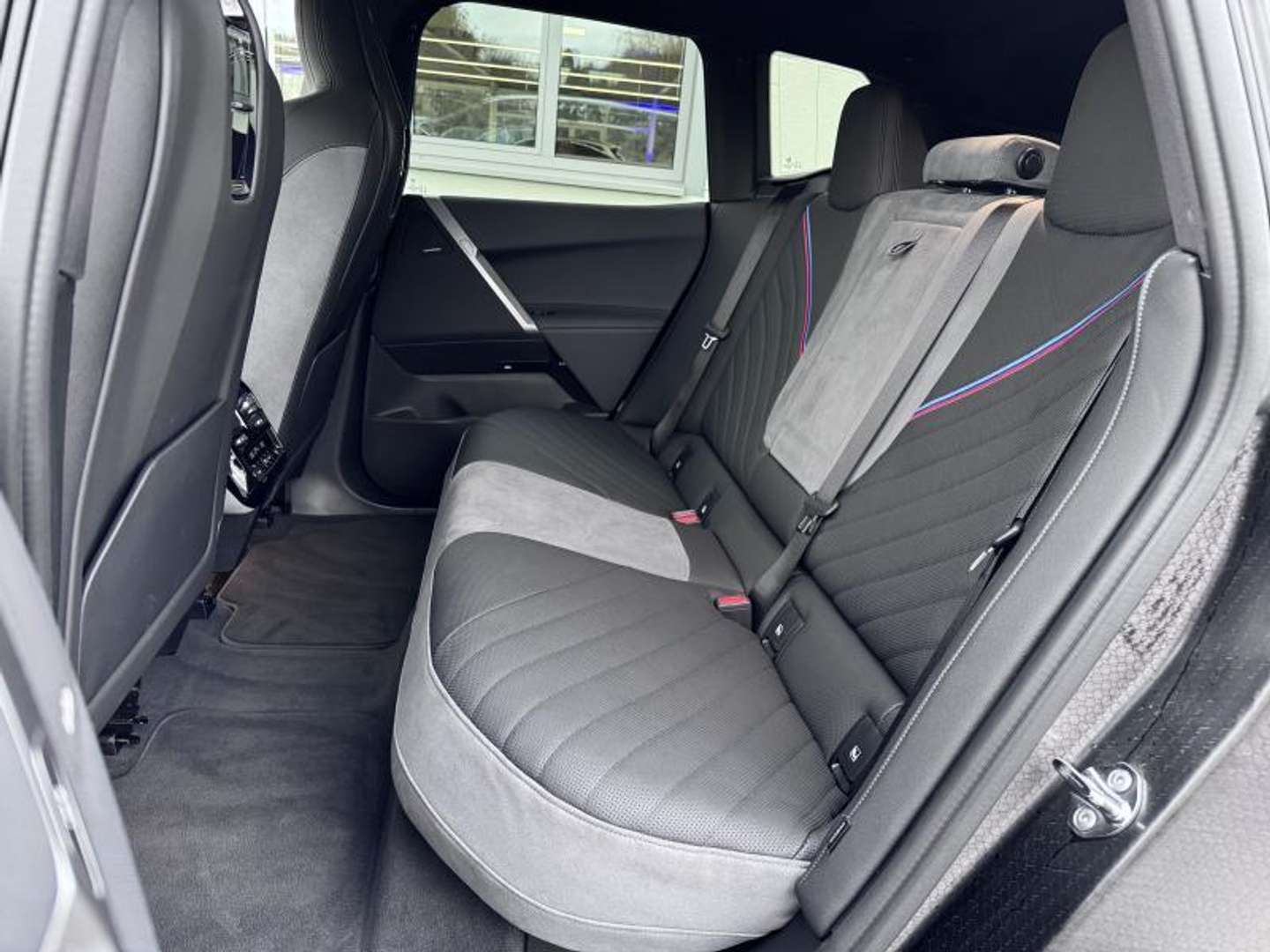 BMW IX M Sport XDrive45 - 2025 - Joinsteer - #13