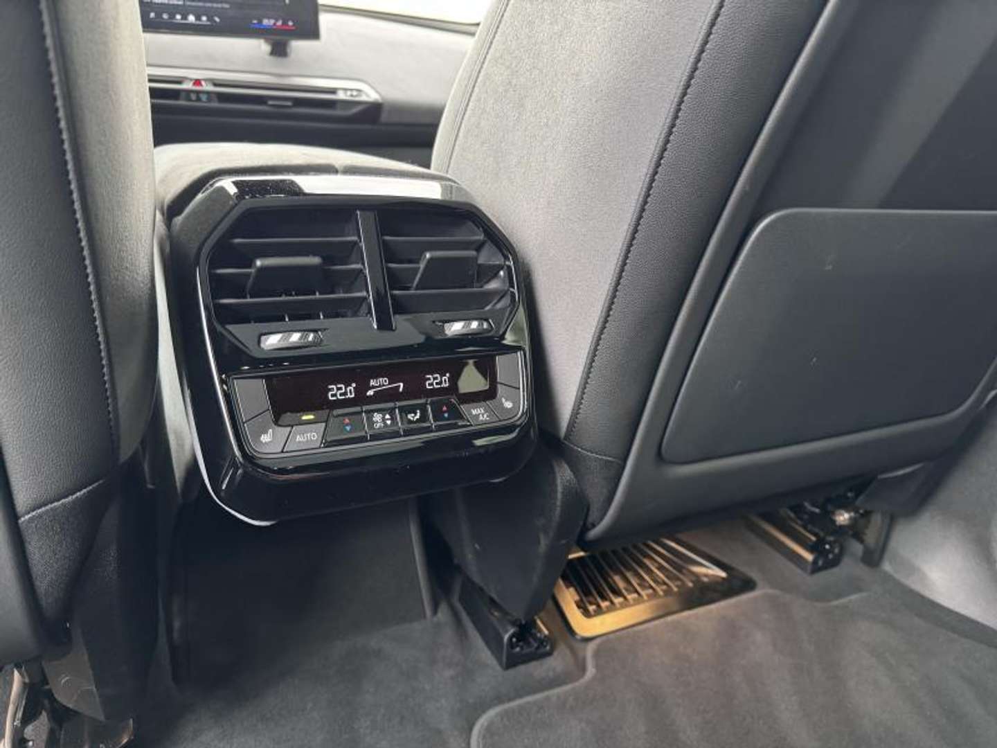 BMW IX M Sport XDrive45 - 2025 - Joinsteer - #15