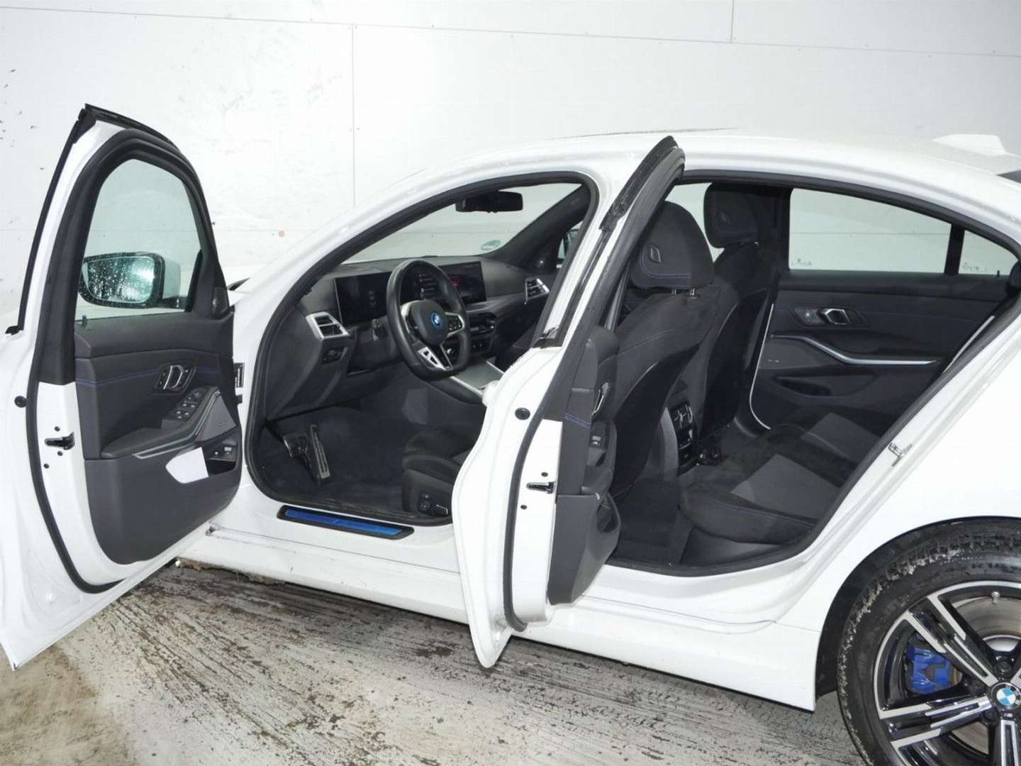 BMW 330e M Sport - 2025 - Joinsteer - #6