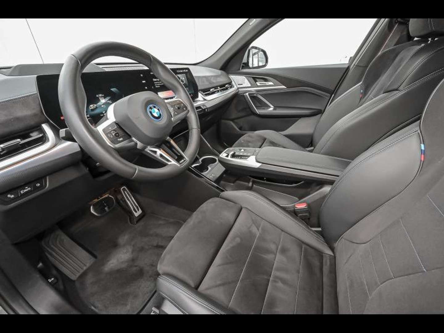 BMW IX2 EDrive20 - 2024 - Joinsteer - #6