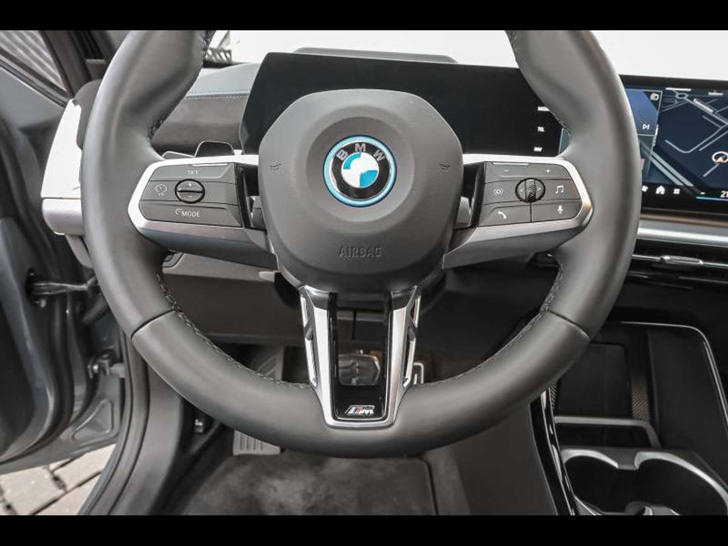 BMW IX2 EDrive20 - 2024 - Joinsteer - #9