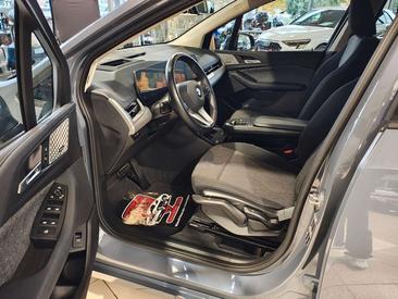 BMW 218 Active Tourer 218d — photo 17
