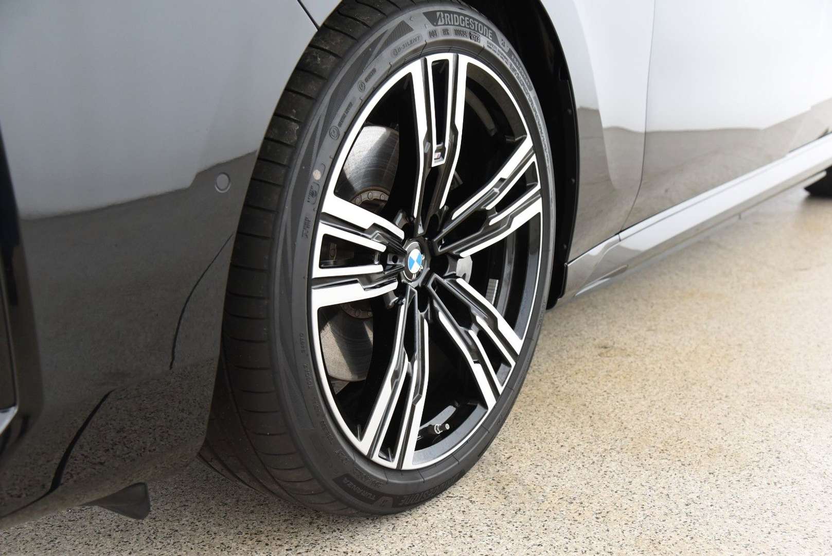 BMW I7 M Sport XDrive60 - 2024 - Joinsteer - #22