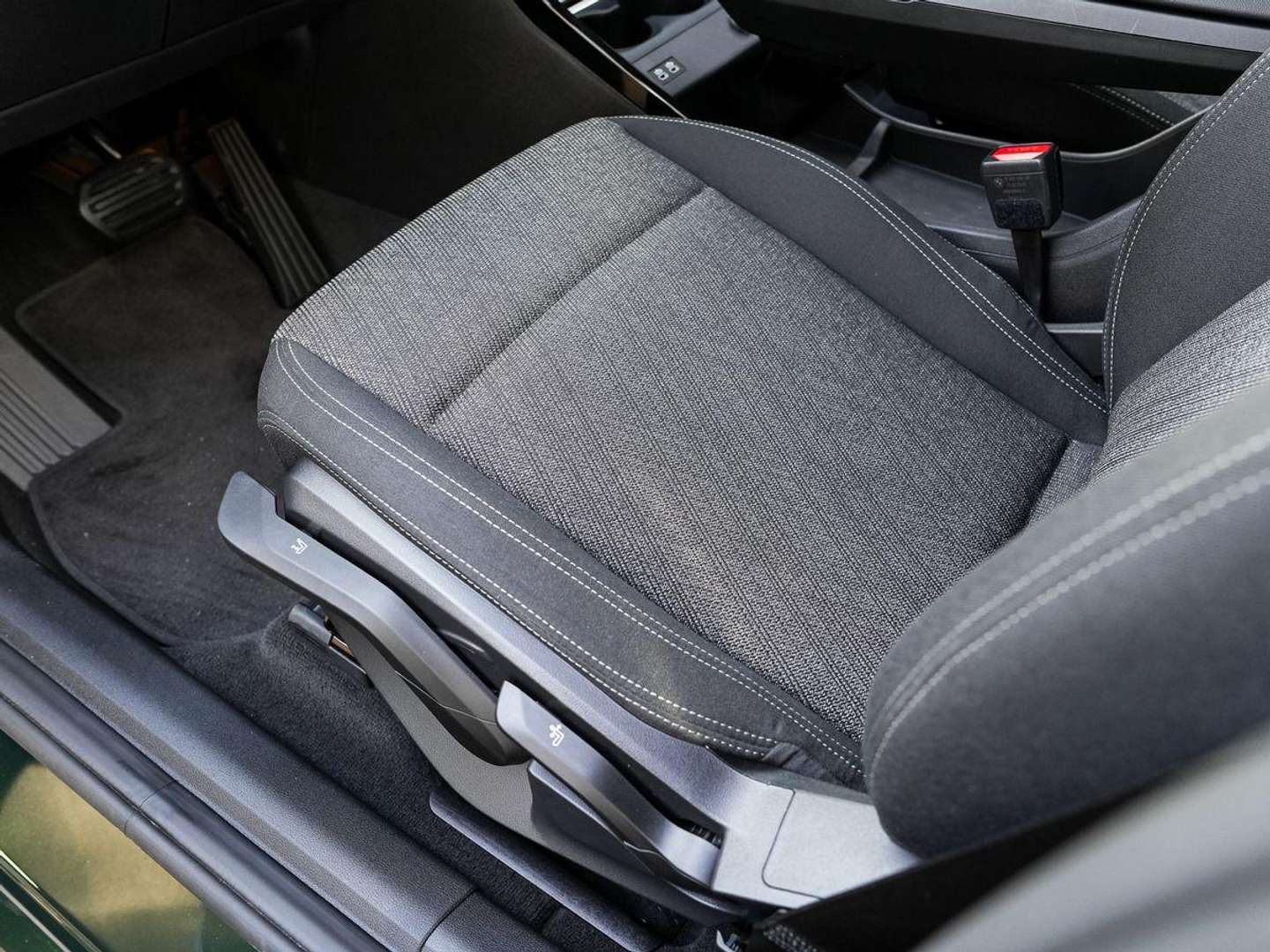 BMW Série 2 Active Tourer Shadow Line 220i - 2025 - Joinsteer - #5