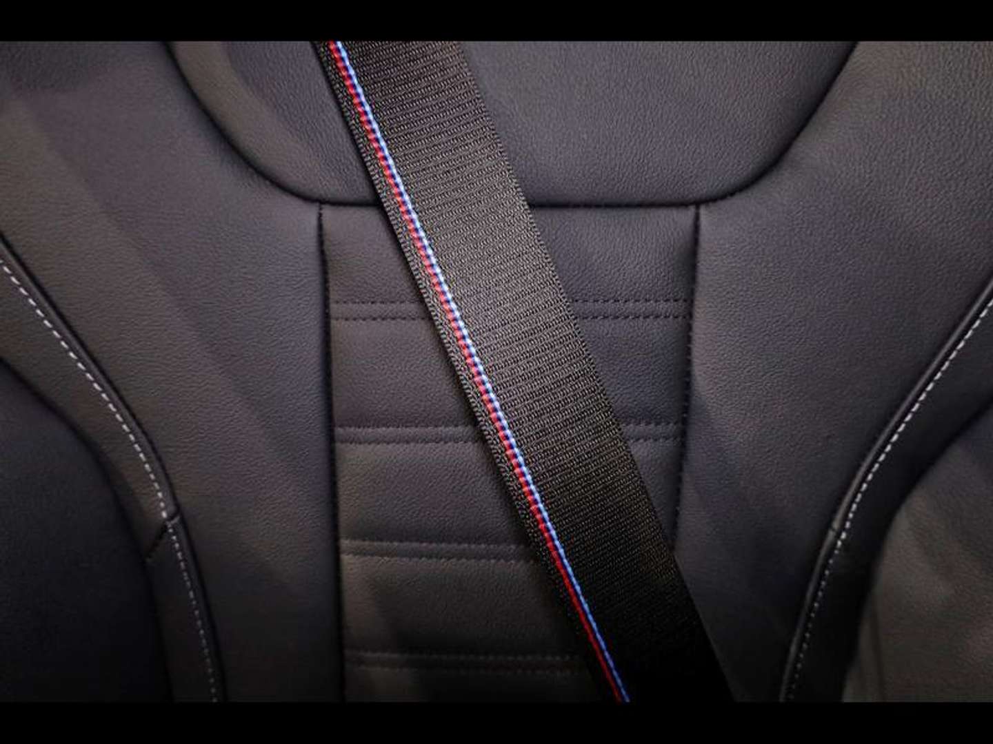 BMW Série 3 Berline M Sport 318i - 2024 - Joinsteer - #13