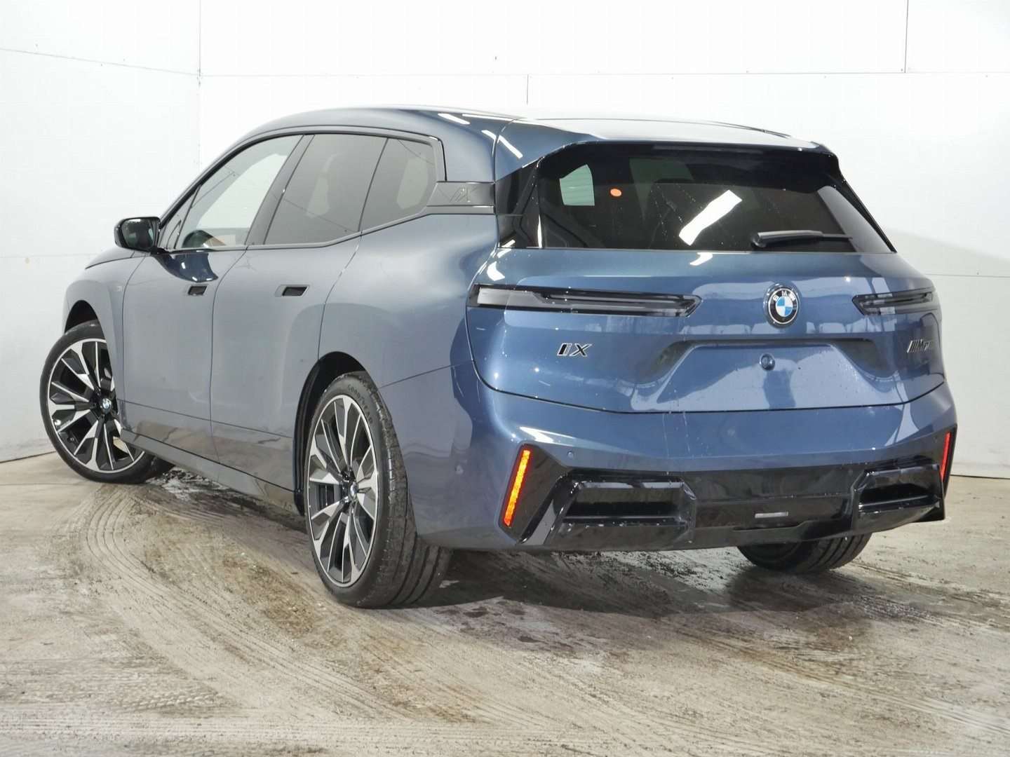 BMW IX M70 - 2025 - Joinsteer - #4