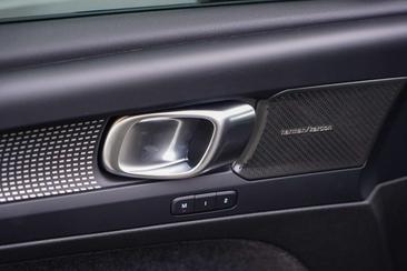 Volvo C40 Recharge — photo 15