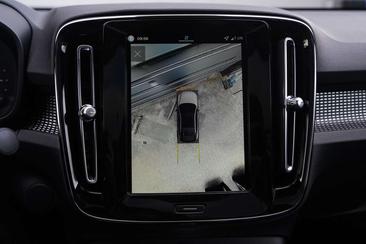 Volvo C40 Recharge — photo 25