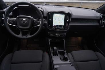 Volvo C40 Recharge PLUS — photo 13