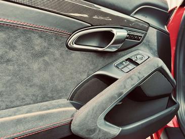 Porsche 991 Carrera 4 GTS — photo 11