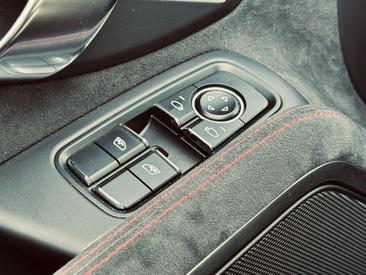 Porsche 991 Carrera 4 GTS — photo 43