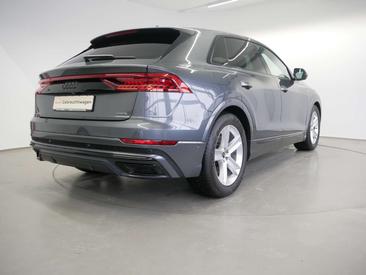 Audi Q8 S Line 55 TFSI E — photo 6