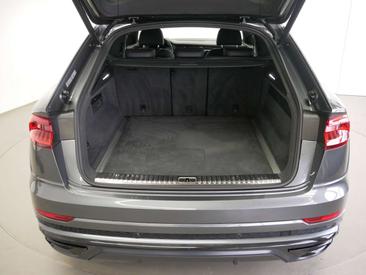 Audi Q8 S Line 55 TFSI E — photo 7