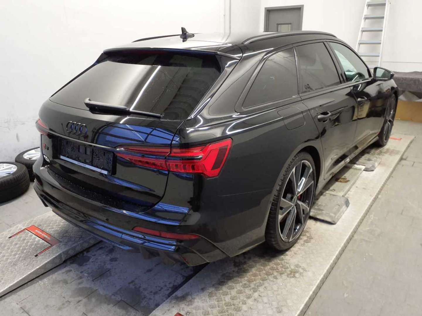 Audi S6 Avant Black - 2024 - Joinsteer - #4