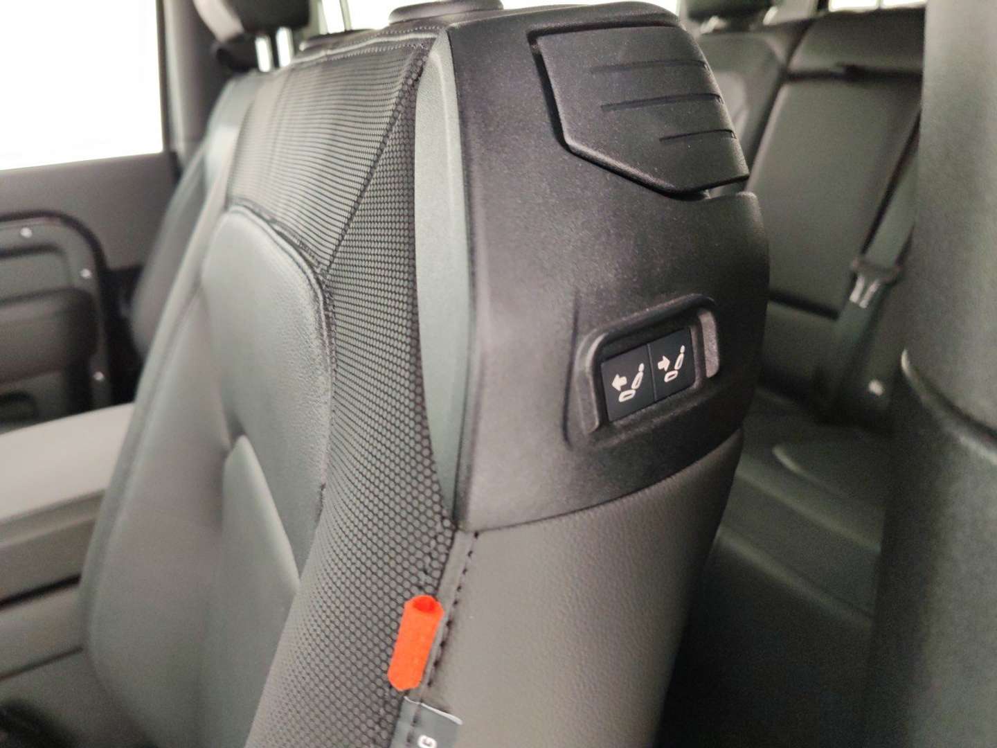 Land Rover Defender 90 X-Dynamic SW 3.0D I6 200 CV AWD Auto - 2024 - Joinsteer - #12