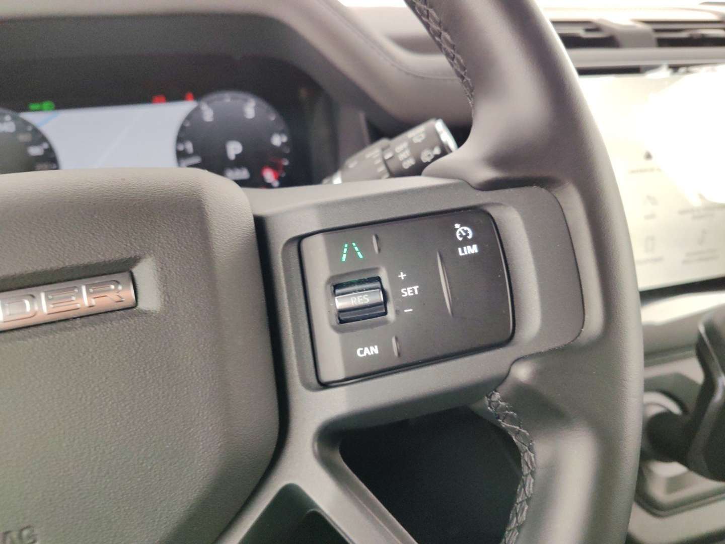 Land Rover Defender 90 X-Dynamic SW 3.0D I6 200 CV AWD Auto - 2024 - Joinsteer - #15