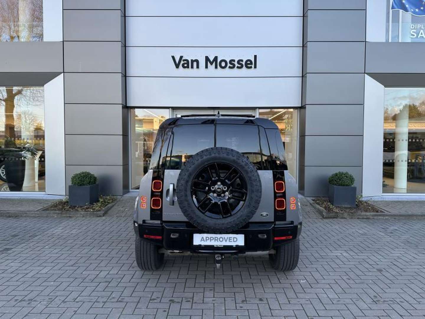 Land Rover Defender 90 D200 X-Dynamic S AWD Auto 23.5MY - 2022 - Joinsteer - #7