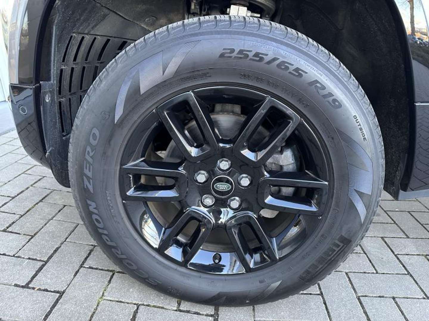 Land Rover Defender 90 D200 X-Dynamic S AWD Auto 23.5MY - 2022 - Joinsteer - #9