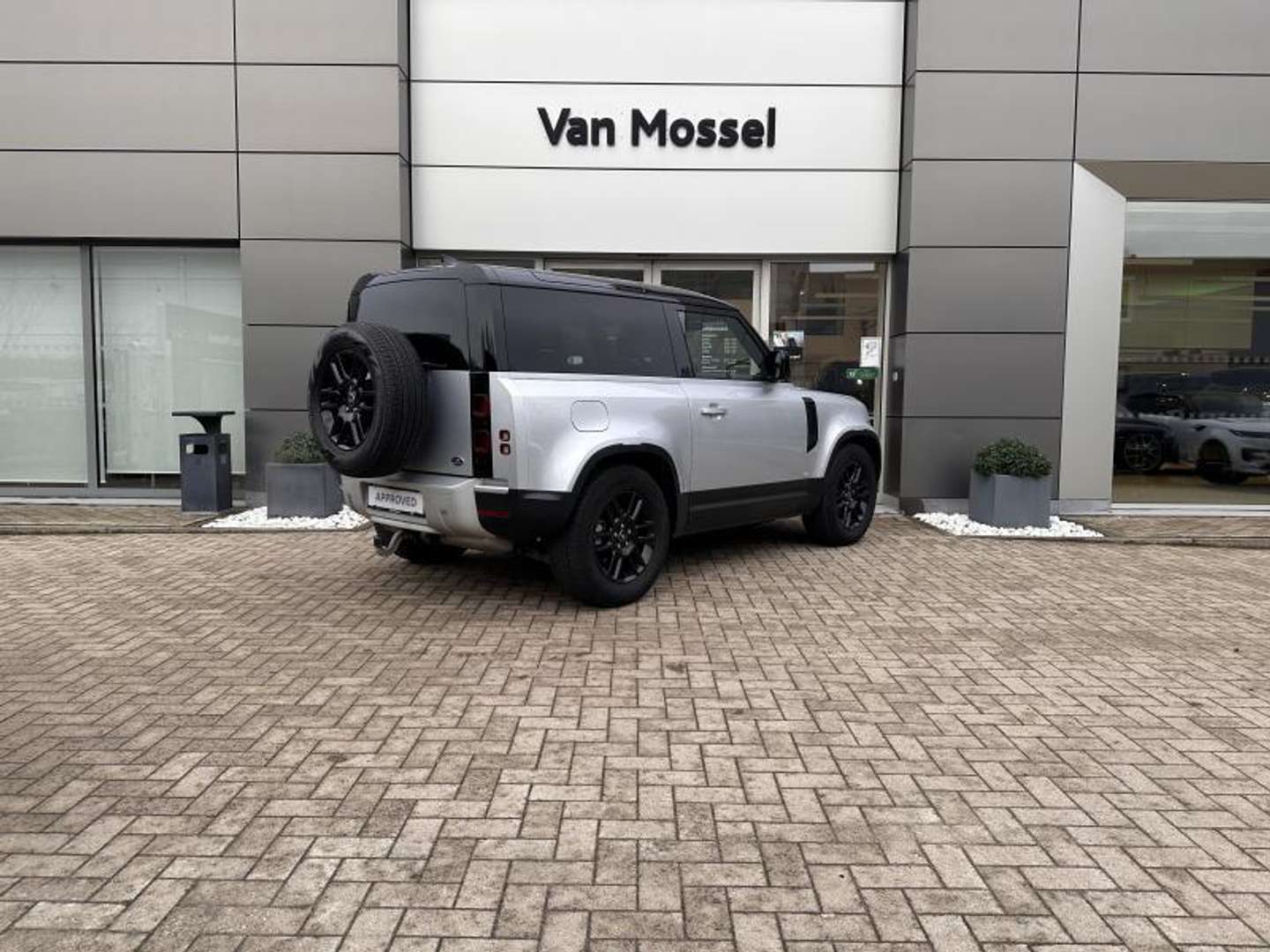 Land Rover Defender 90 D250 SE - 2023 - Joinsteer - #6