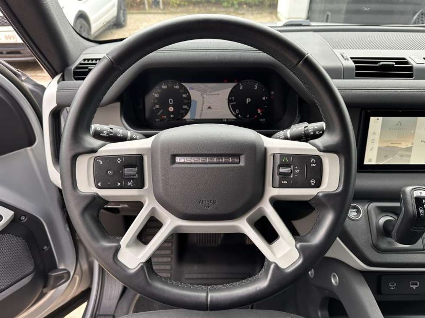 Land Rover Defender 90 D250 SE - 2023 - Joinsteer - #11