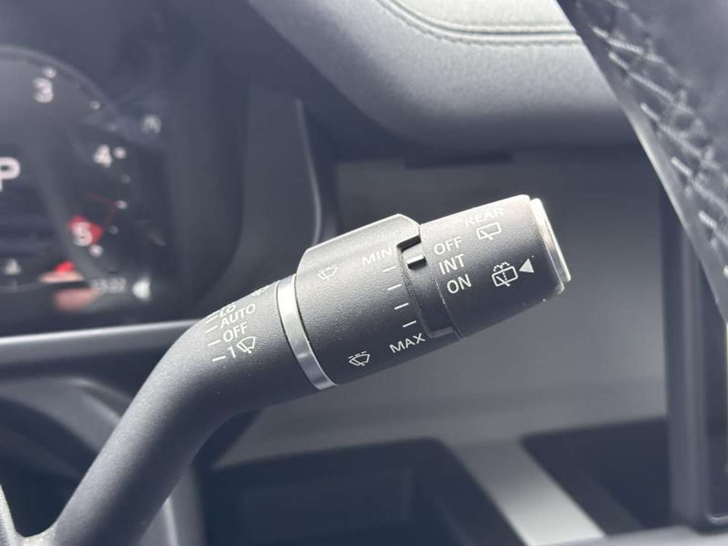 Land Rover Defender 90 D250 SE - 2023 - Joinsteer - #15