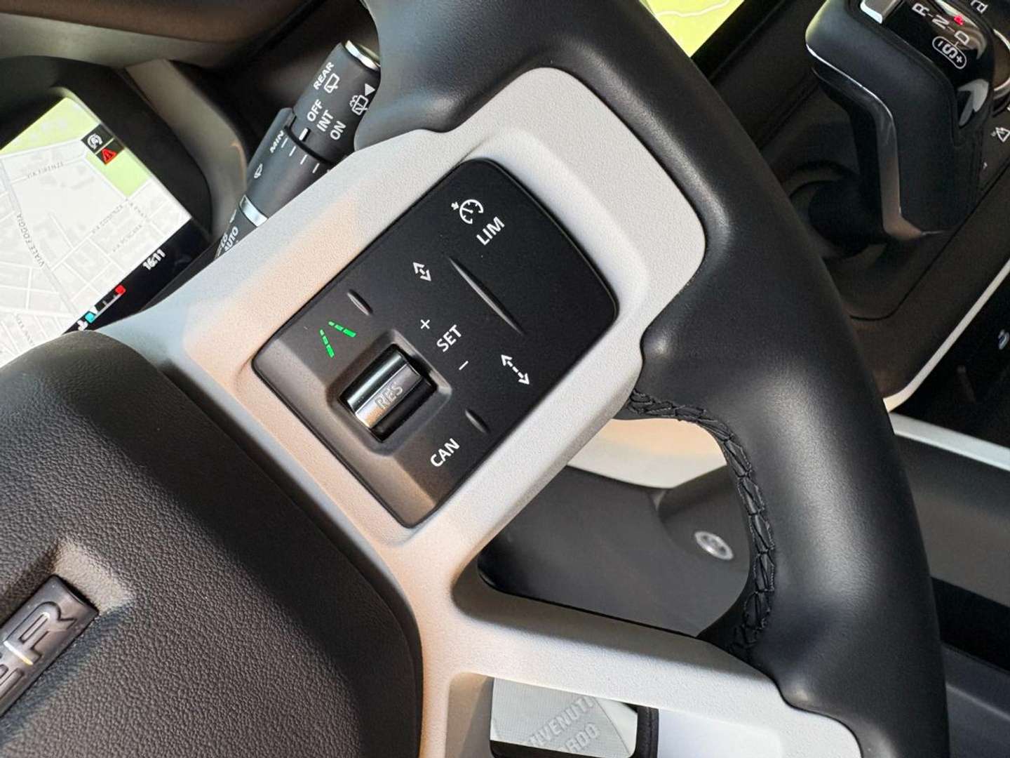 Land Rover Defender 90 TOTAL BLACK 3.0D I6 200 CV AWD Auto - 2025 - Joinsteer - #26