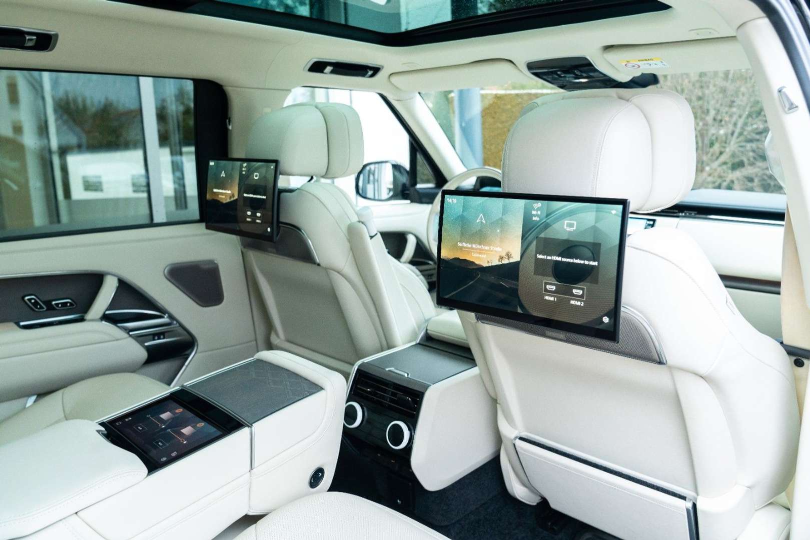 Land Rover Range Rover SV LWB / 360° / PANO / 23" P615 - 2024 - Joinsteer - #27