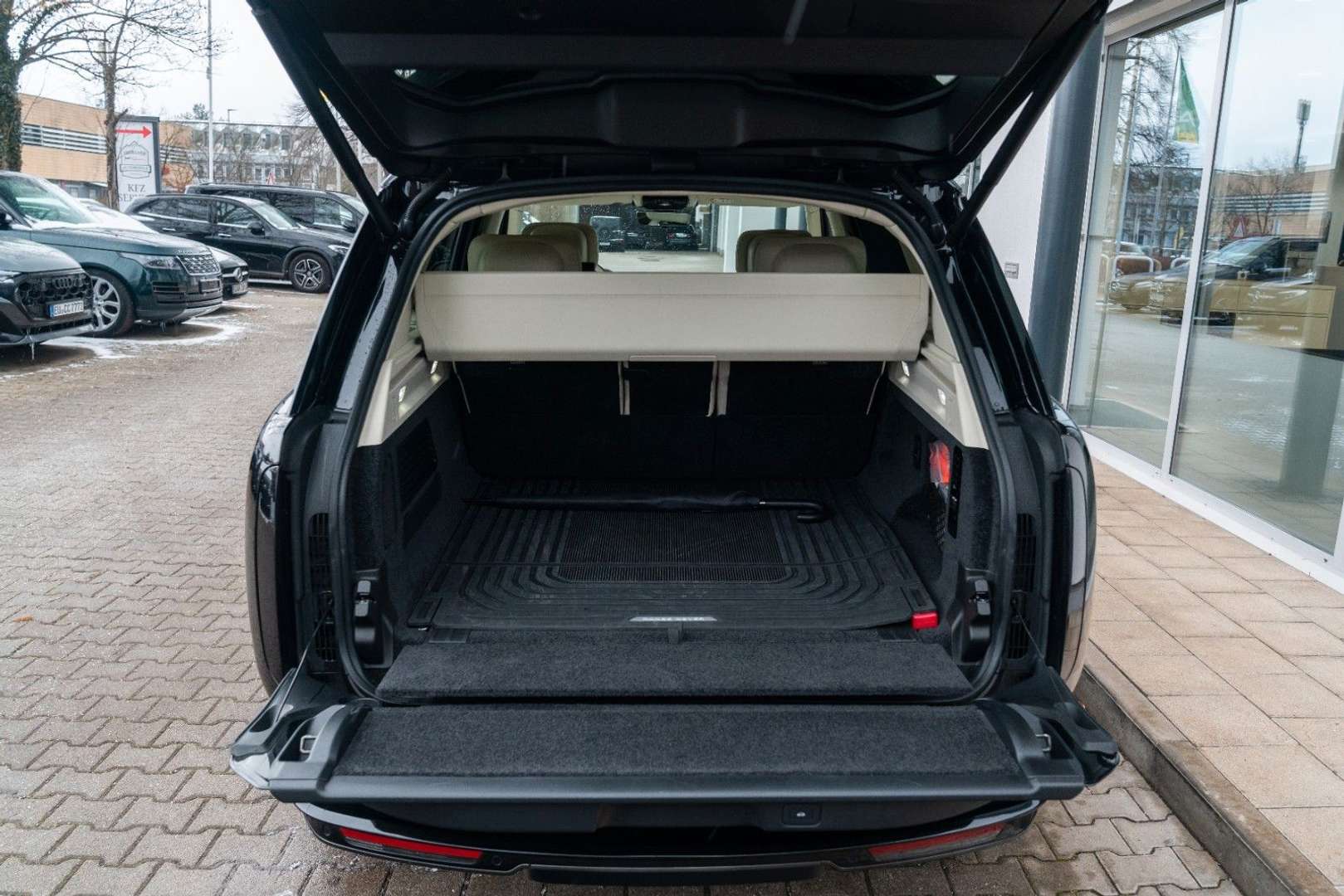 Land Rover Range Rover SV LWB / 360° / PANO / 23" P615 - 2024 - Joinsteer - #35