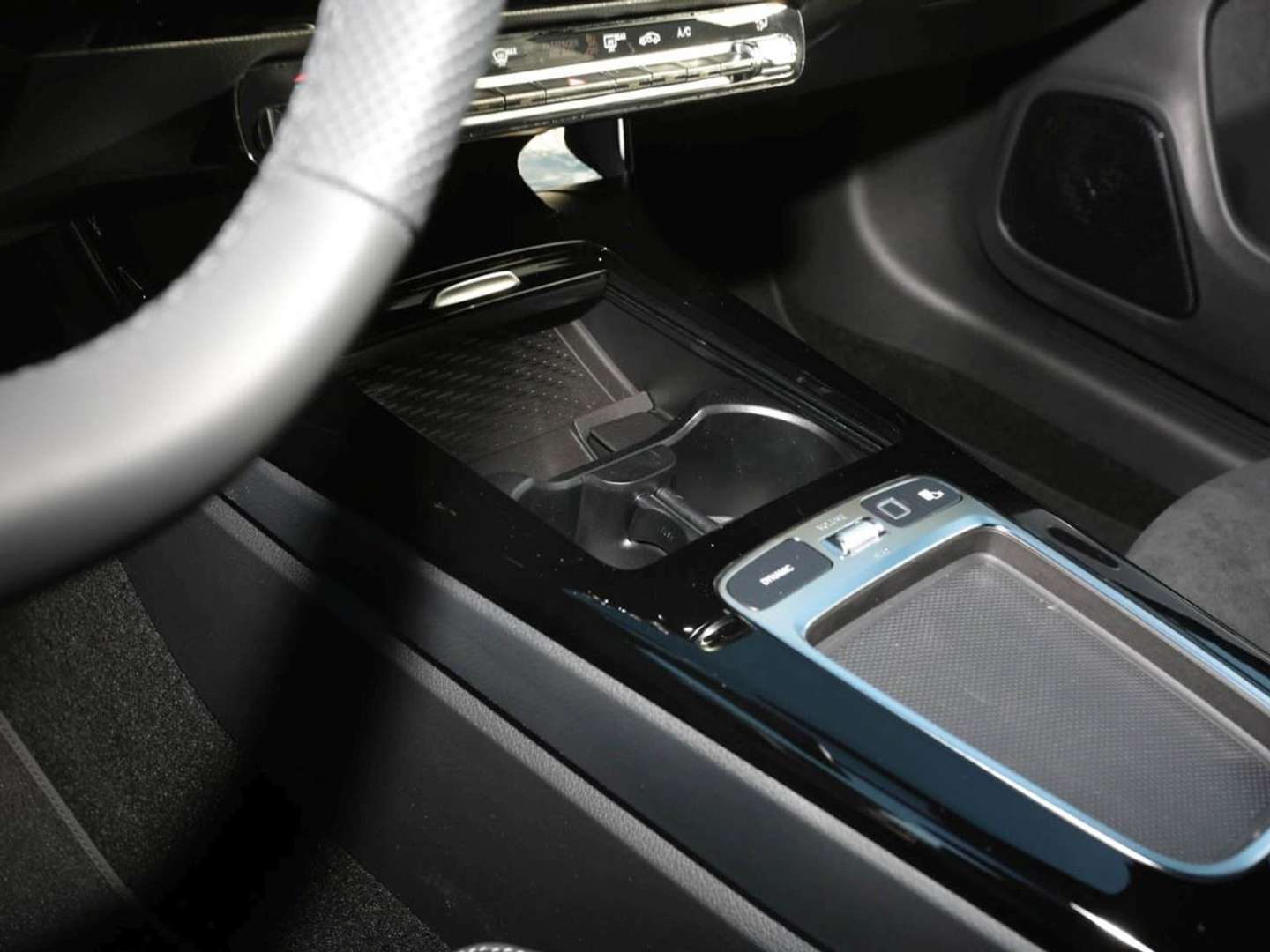 Mercedes CLA Shooting Break 180 AMG Line - 2025 - Joinsteer - #17