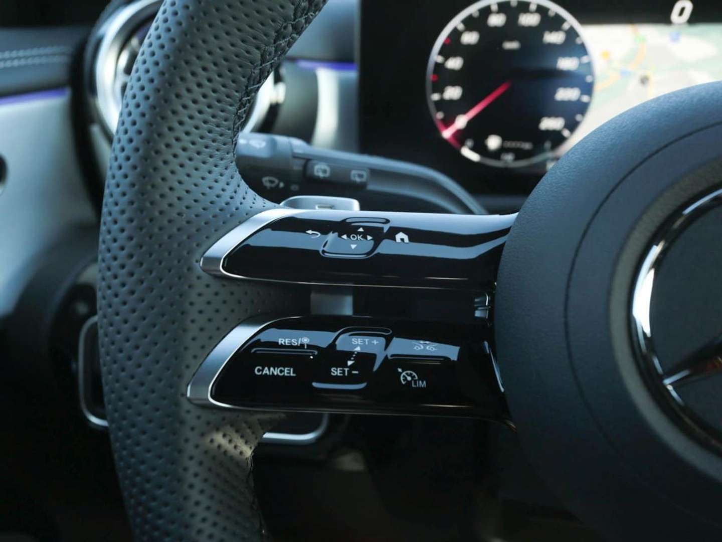 Mercedes CLA Shooting Break 180 AMG Line - 2025 - Joinsteer - #21