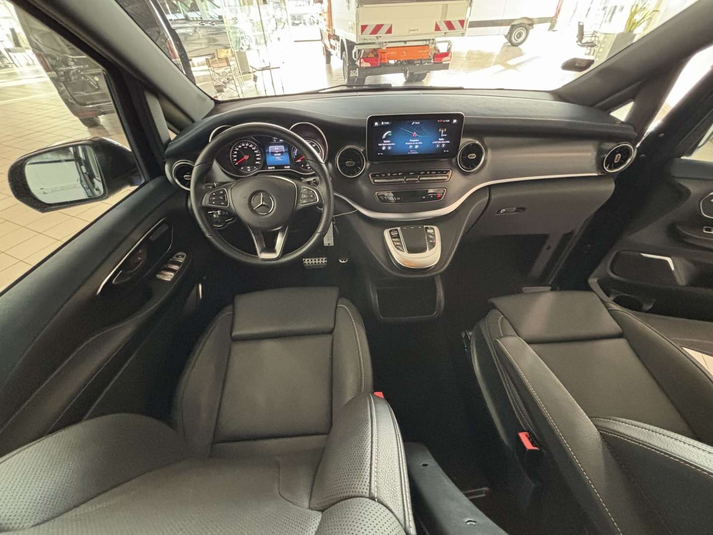 Mercedes EQV 300 Avantgarde - 2024 - Joinsteer - #10